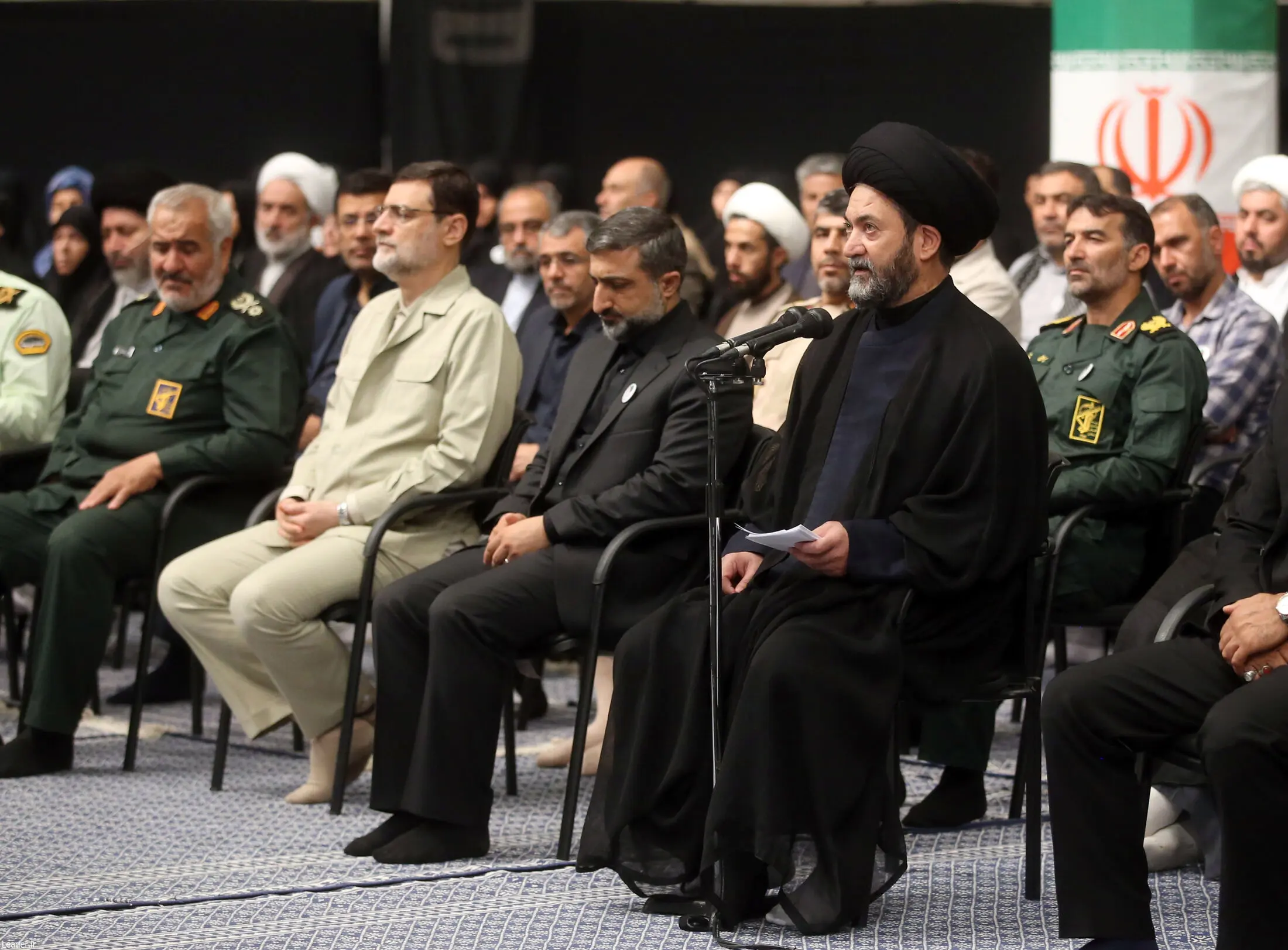 دیدار اعضای ستاد برگزاری کنگره ملی شهدای استان اردبیل با رهبر انقلاب